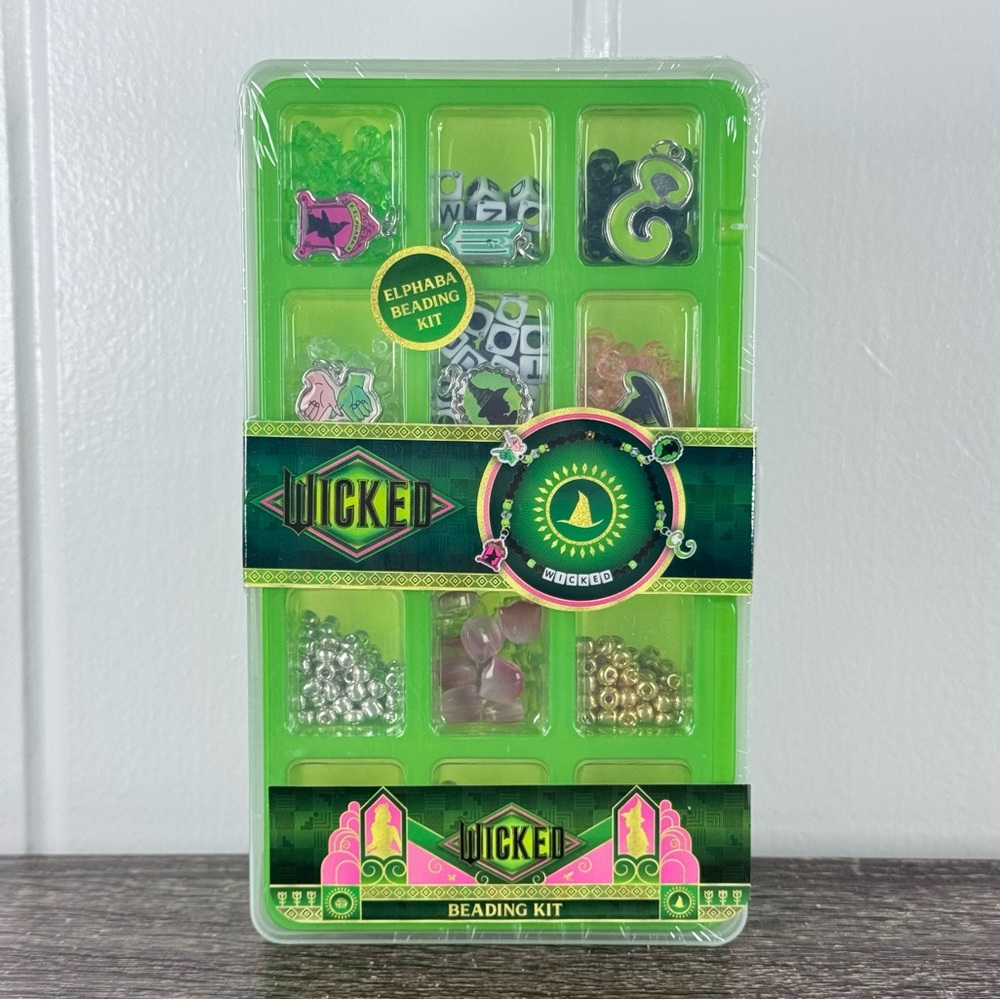 NEW Target Bullseye Playground Elphaba Beading Kit